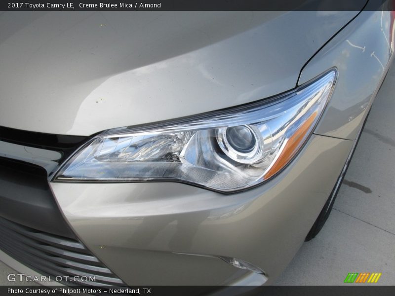 Creme Brulee Mica / Almond 2017 Toyota Camry LE