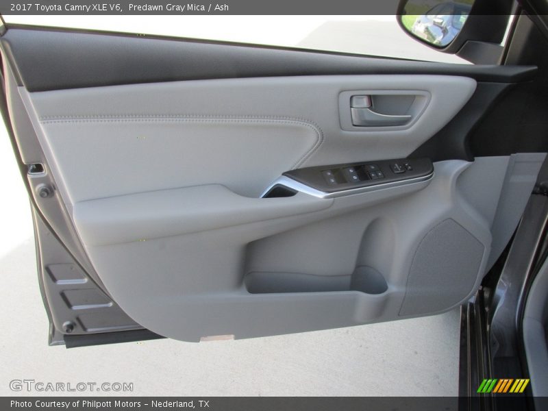 Door Panel of 2017 Camry XLE V6