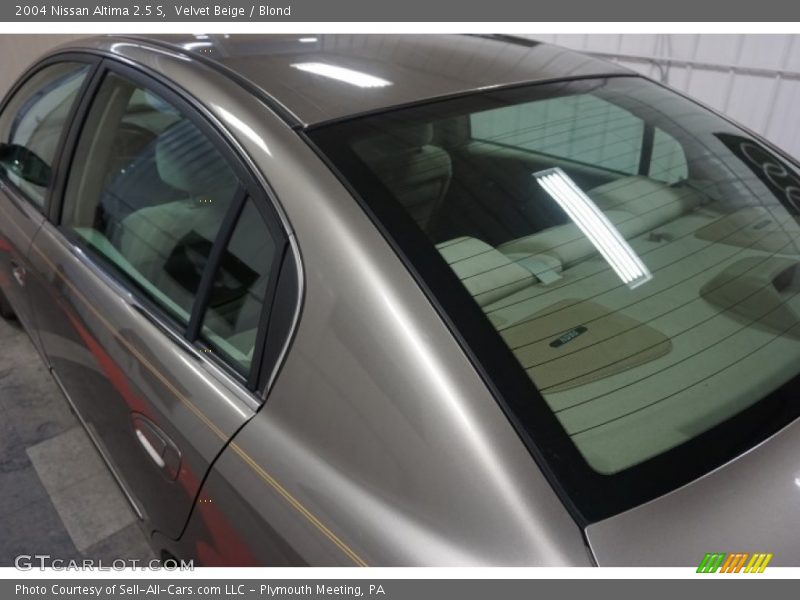 Velvet Beige / Blond 2004 Nissan Altima 2.5 S
