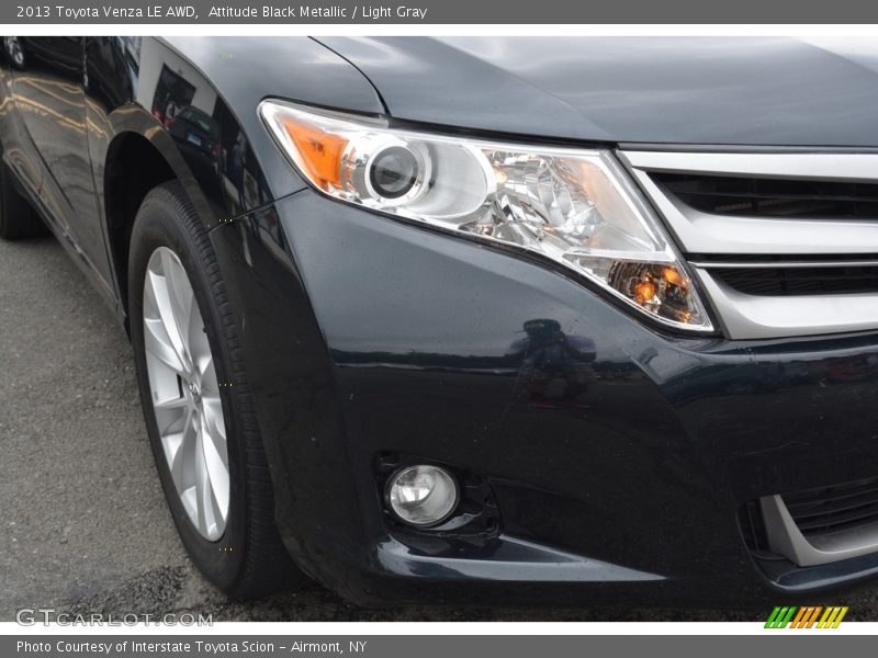 Attitude Black Metallic / Light Gray 2013 Toyota Venza LE AWD