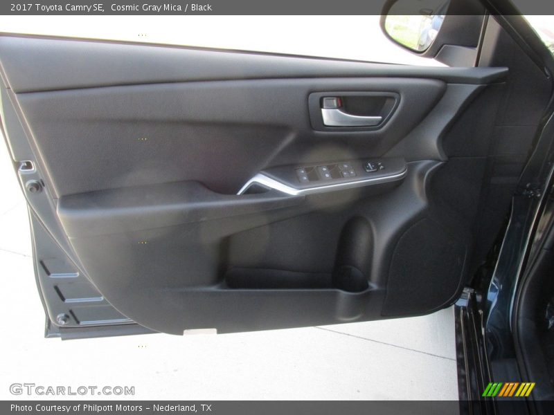 Cosmic Gray Mica / Black 2017 Toyota Camry SE