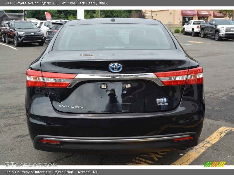 Attitude Black Pearl / Black 2013 Toyota Avalon Hybrid XLE