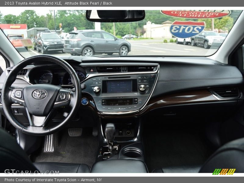 Attitude Black Pearl / Black 2013 Toyota Avalon Hybrid XLE