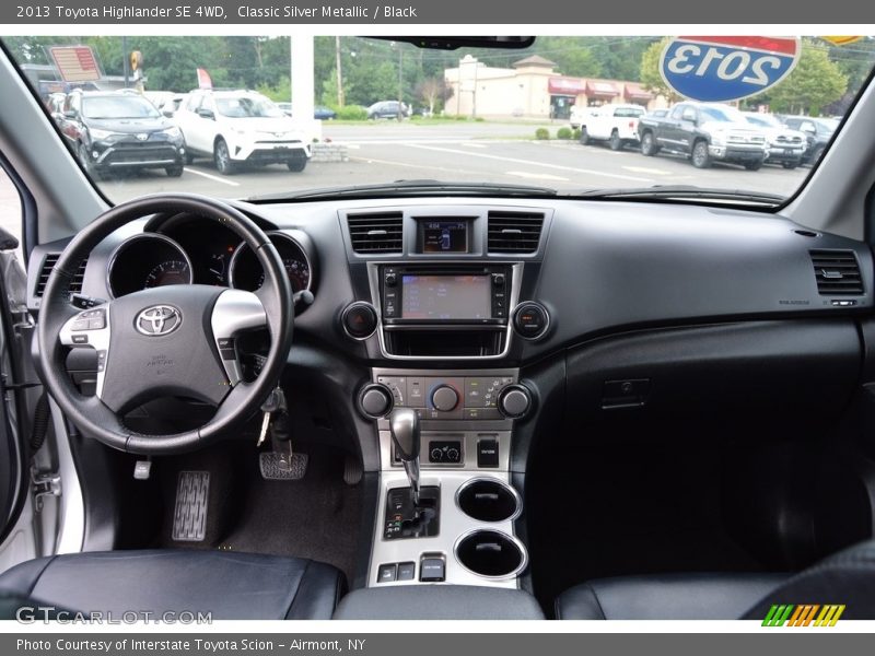 Classic Silver Metallic / Black 2013 Toyota Highlander SE 4WD