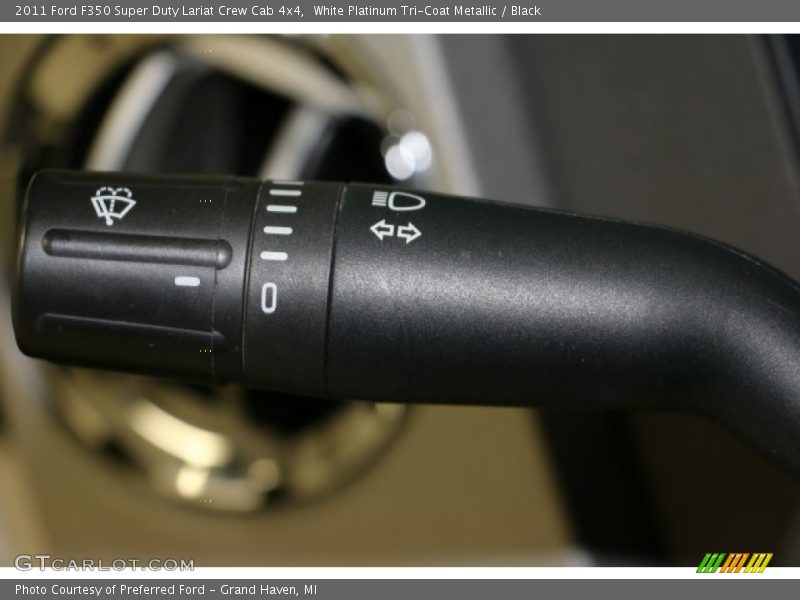 White Platinum Tri-Coat Metallic / Black 2011 Ford F350 Super Duty Lariat Crew Cab 4x4