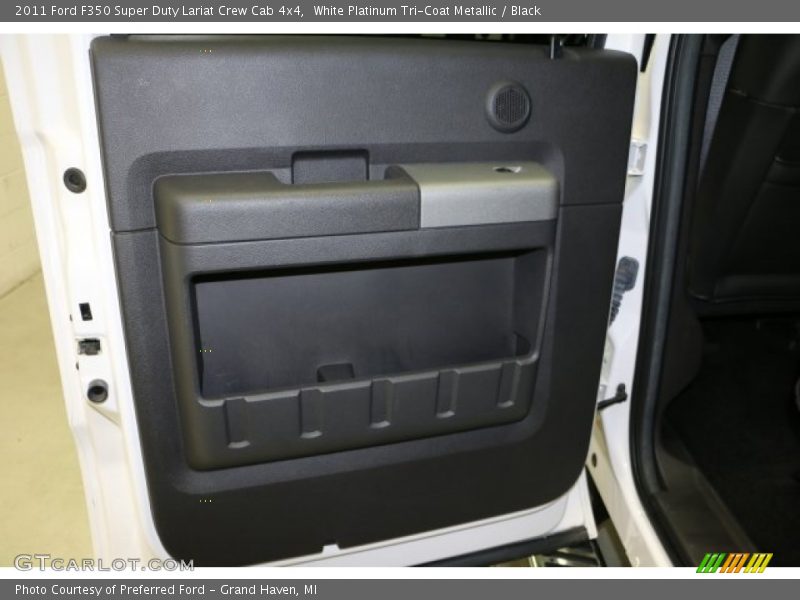 White Platinum Tri-Coat Metallic / Black 2011 Ford F350 Super Duty Lariat Crew Cab 4x4