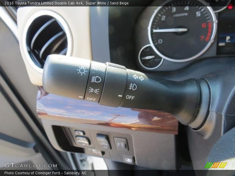 Super White / Sand Beige 2016 Toyota Tundra Limited Double Cab 4x4