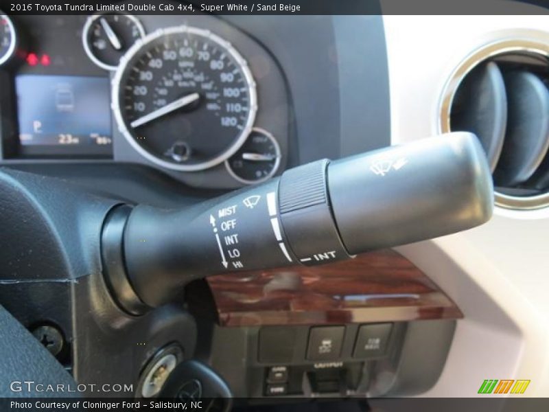 Super White / Sand Beige 2016 Toyota Tundra Limited Double Cab 4x4
