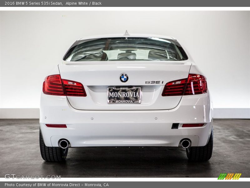 Alpine White / Black 2016 BMW 5 Series 535i Sedan