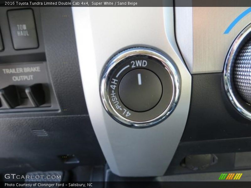 Super White / Sand Beige 2016 Toyota Tundra Limited Double Cab 4x4