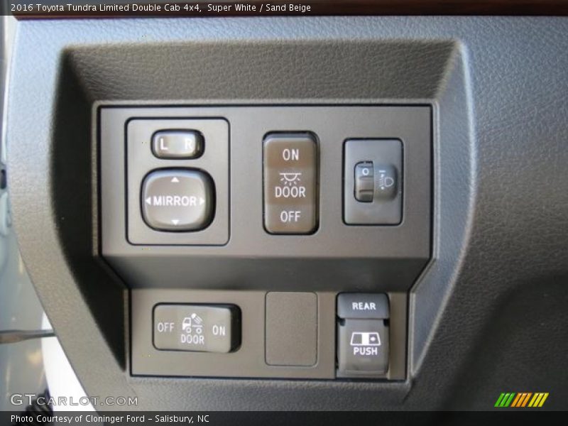 Super White / Sand Beige 2016 Toyota Tundra Limited Double Cab 4x4