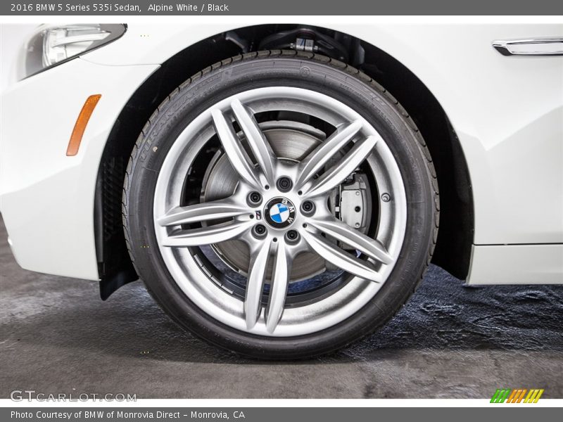 Alpine White / Black 2016 BMW 5 Series 535i Sedan