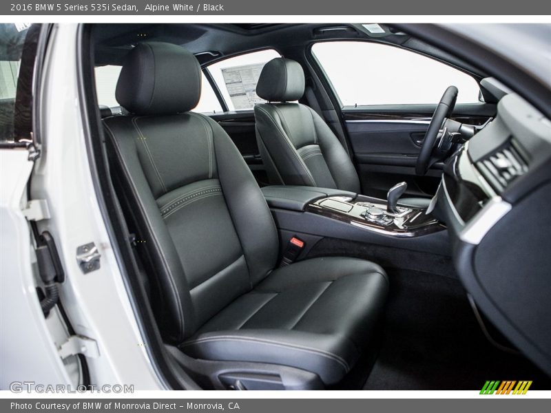 Alpine White / Black 2016 BMW 5 Series 535i Sedan