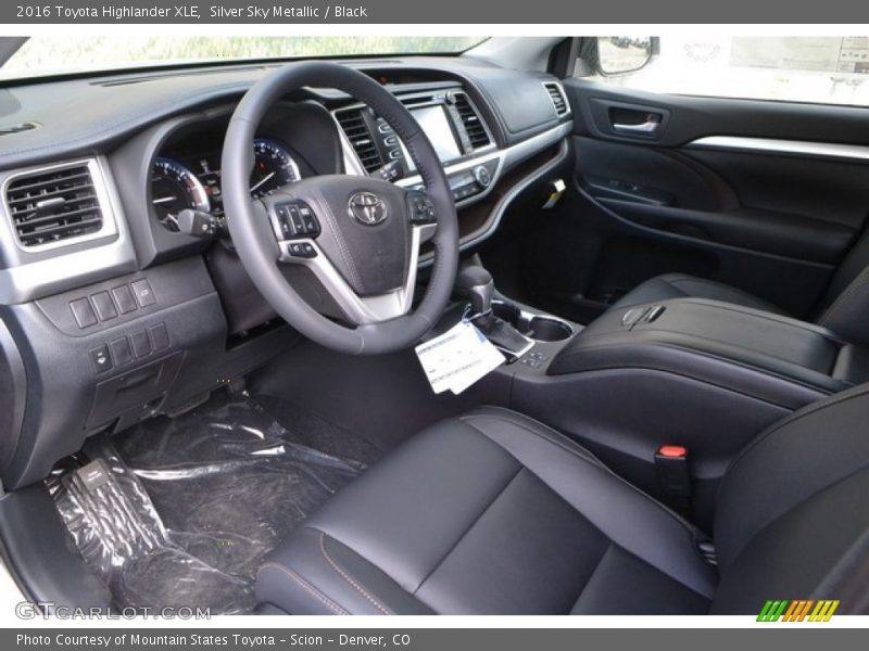Silver Sky Metallic / Black 2016 Toyota Highlander XLE
