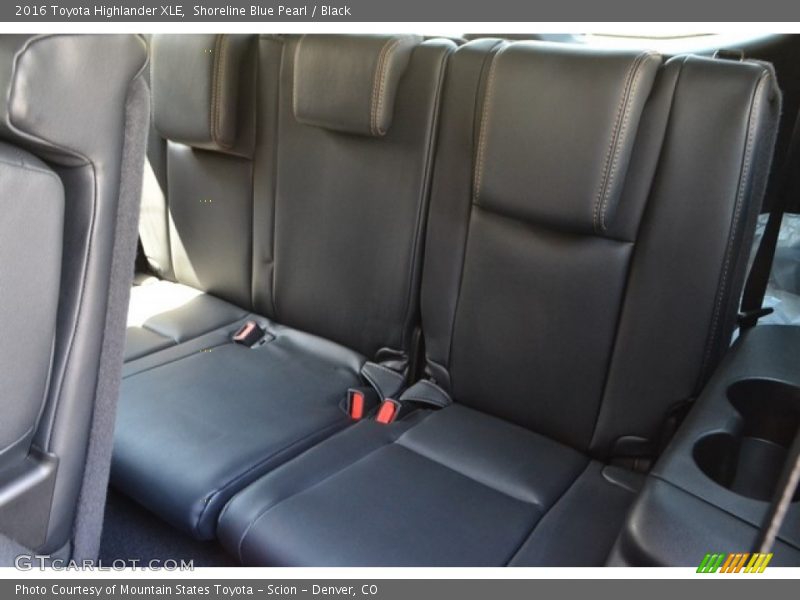 Shoreline Blue Pearl / Black 2016 Toyota Highlander XLE