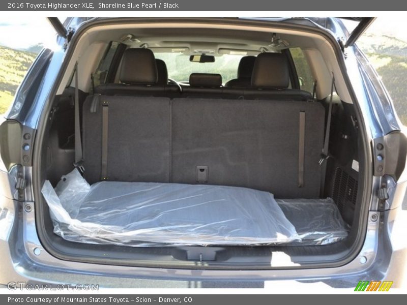 Shoreline Blue Pearl / Black 2016 Toyota Highlander XLE