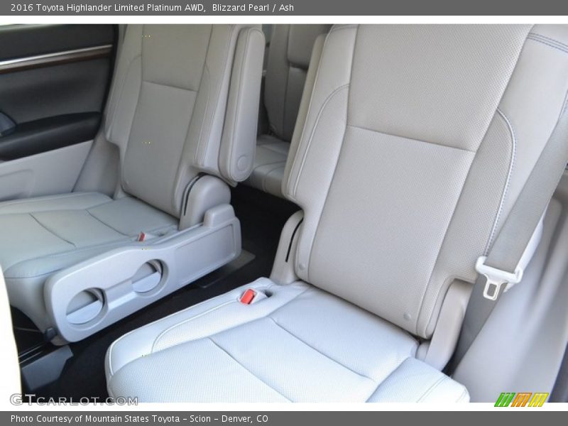 Blizzard Pearl / Ash 2016 Toyota Highlander Limited Platinum AWD