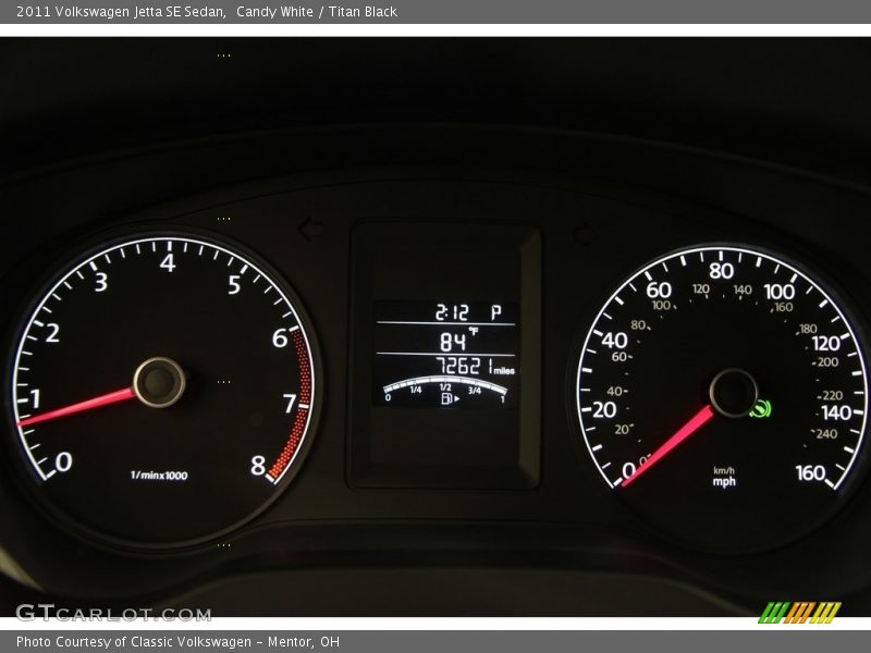 Candy White / Titan Black 2011 Volkswagen Jetta SE Sedan