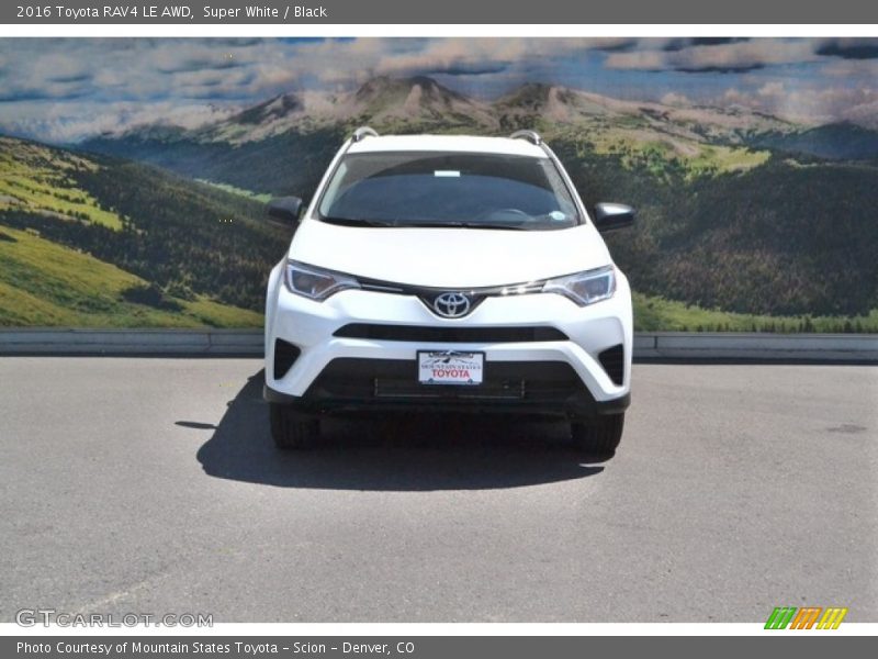 Super White / Black 2016 Toyota RAV4 LE AWD