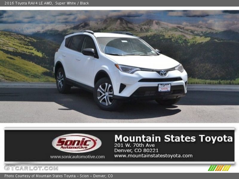 Super White / Black 2016 Toyota RAV4 LE AWD