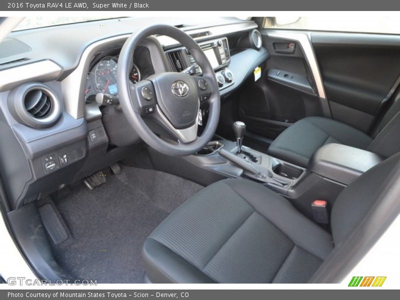 Super White / Black 2016 Toyota RAV4 LE AWD