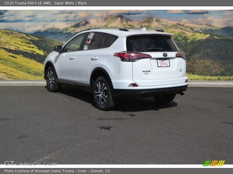 Super White / Black 2016 Toyota RAV4 LE AWD