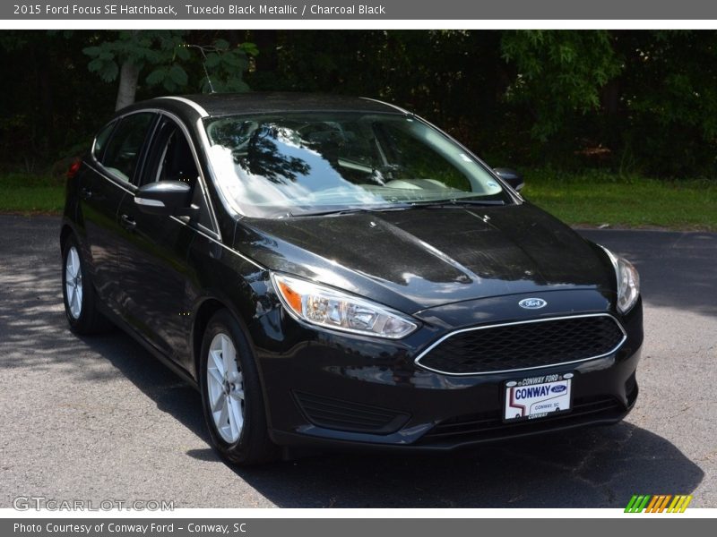 Tuxedo Black Metallic / Charcoal Black 2015 Ford Focus SE Hatchback