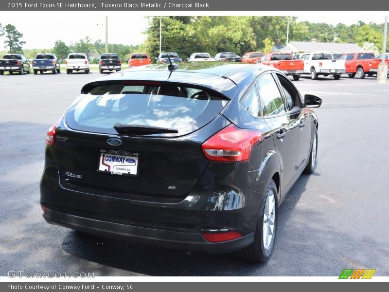 Tuxedo Black Metallic / Charcoal Black 2015 Ford Focus SE Hatchback