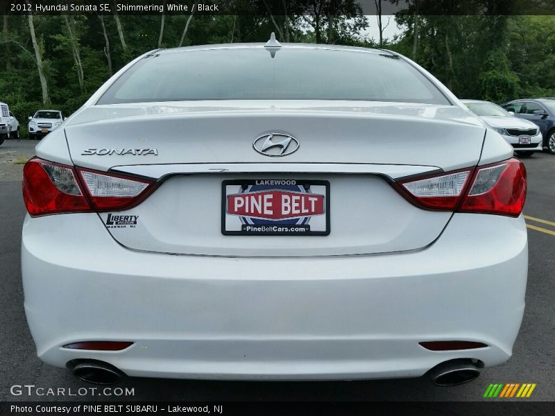 Shimmering White / Black 2012 Hyundai Sonata SE