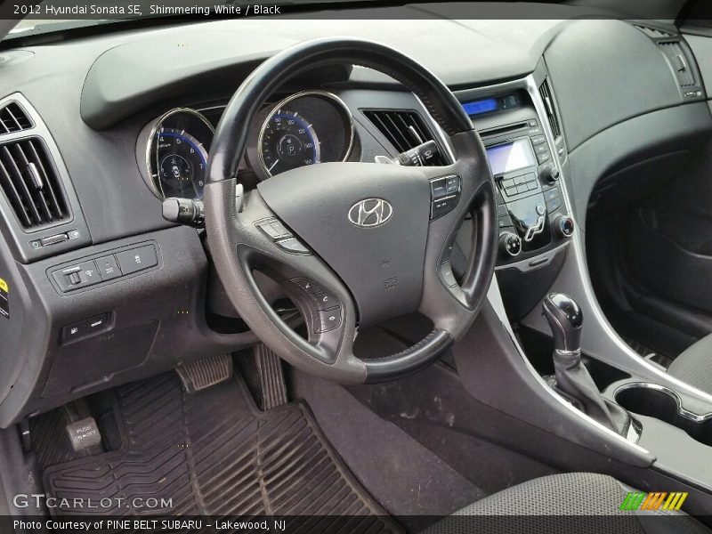 Shimmering White / Black 2012 Hyundai Sonata SE