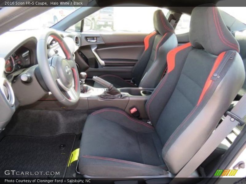 Halo White / Black 2016 Scion FR-S Coupe