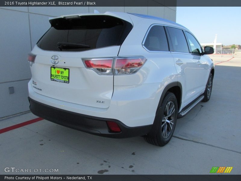 Blizzard Pearl / Black 2016 Toyota Highlander XLE