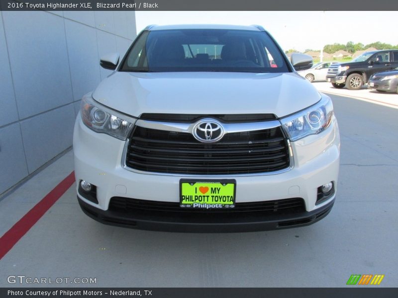 Blizzard Pearl / Black 2016 Toyota Highlander XLE