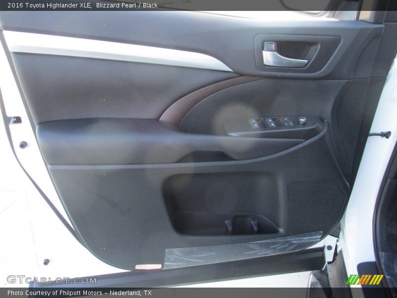 Blizzard Pearl / Black 2016 Toyota Highlander XLE