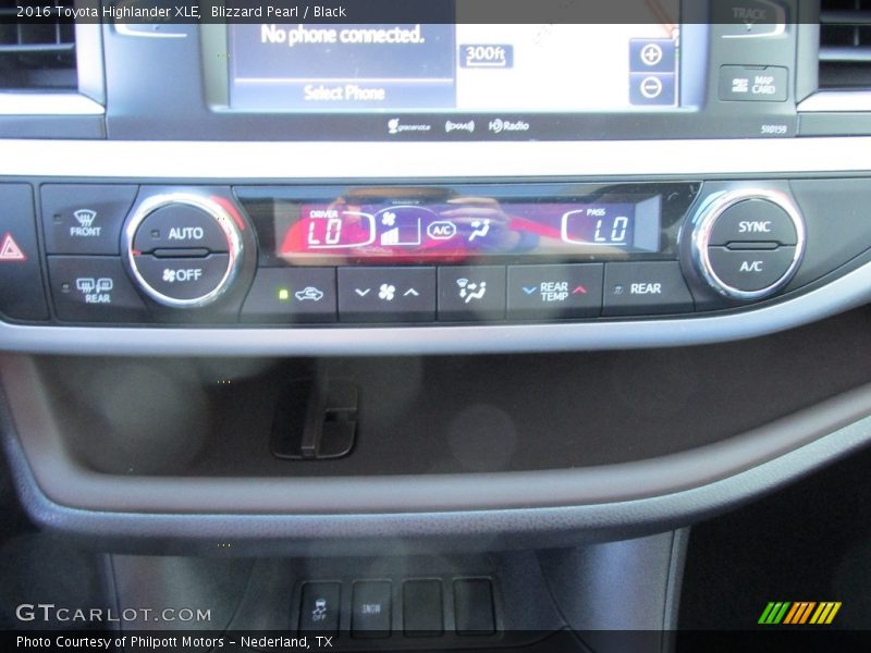 Blizzard Pearl / Black 2016 Toyota Highlander XLE