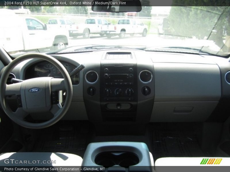 Oxford White / Medium/Dark Flint 2004 Ford F150 XLT SuperCrew 4x4