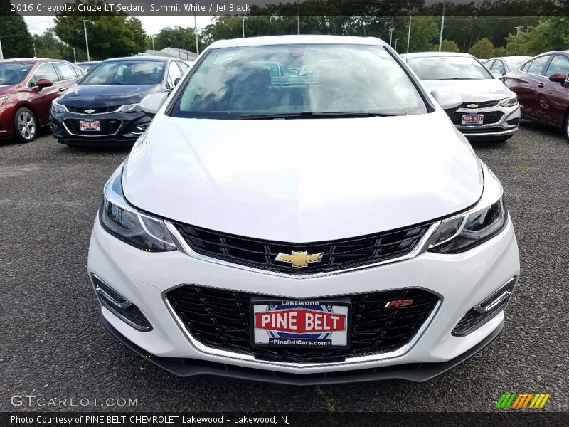 Summit White / Jet Black 2016 Chevrolet Cruze LT Sedan