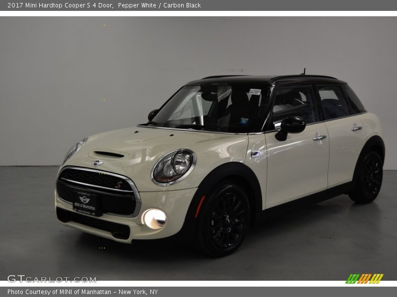 Pepper White / Carbon Black 2017 Mini Hardtop Cooper S 4 Door