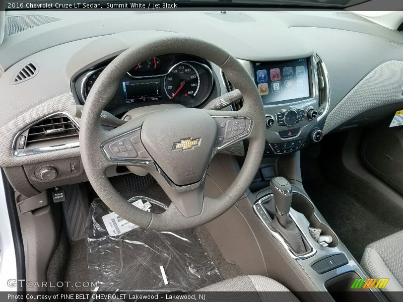 Summit White / Jet Black 2016 Chevrolet Cruze LT Sedan