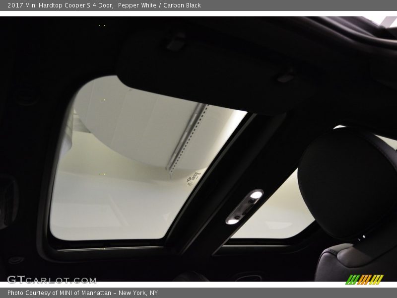 Pepper White / Carbon Black 2017 Mini Hardtop Cooper S 4 Door