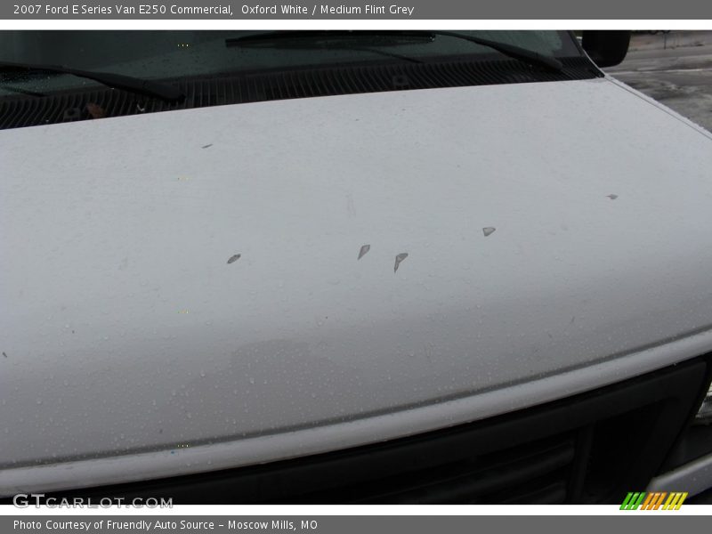 Oxford White / Medium Flint Grey 2007 Ford E Series Van E250 Commercial