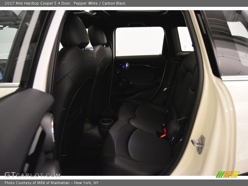Pepper White / Carbon Black 2017 Mini Hardtop Cooper S 4 Door