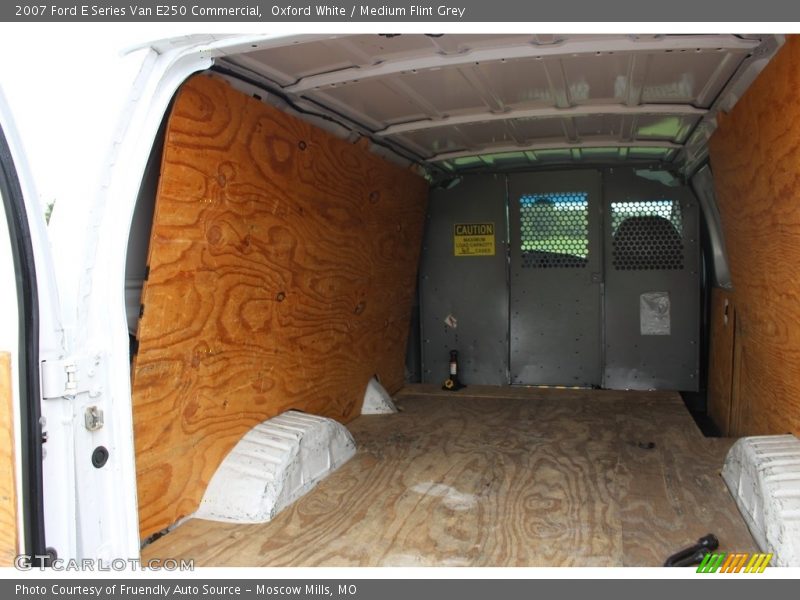Oxford White / Medium Flint Grey 2007 Ford E Series Van E250 Commercial