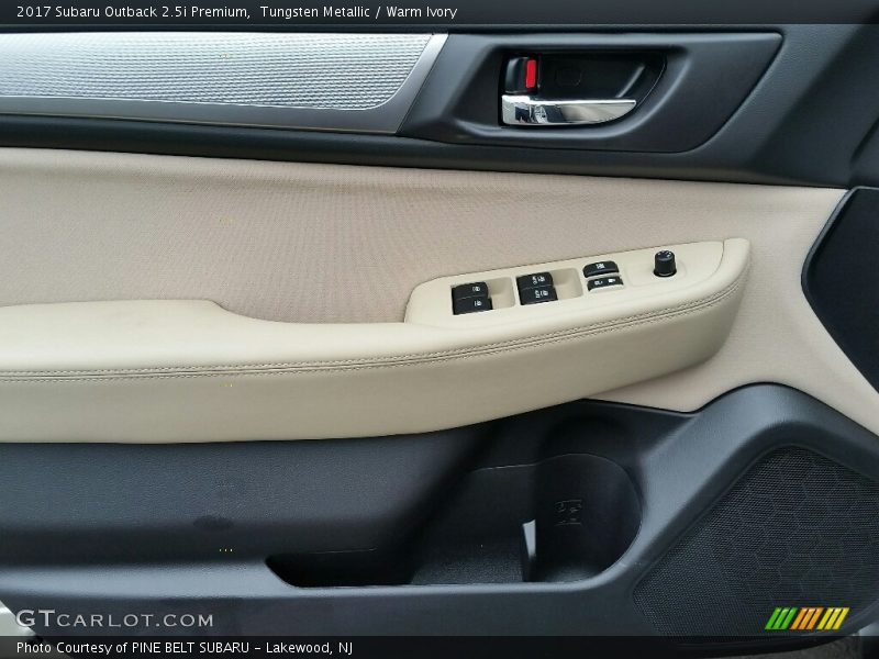 Tungsten Metallic / Warm Ivory 2017 Subaru Outback 2.5i Premium