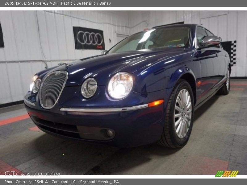 Pacific Blue Metallic / Barley 2005 Jaguar S-Type 4.2 VDP