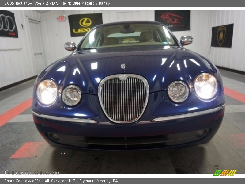 Pacific Blue Metallic / Barley 2005 Jaguar S-Type 4.2 VDP