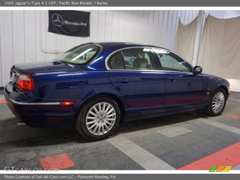 Pacific Blue Metallic / Barley 2005 Jaguar S-Type 4.2 VDP