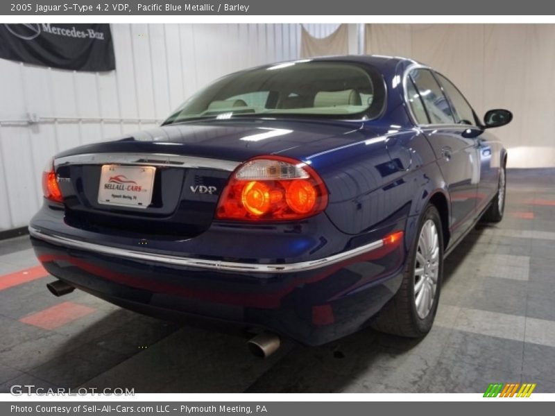 Pacific Blue Metallic / Barley 2005 Jaguar S-Type 4.2 VDP