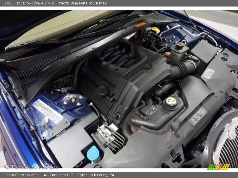 Pacific Blue Metallic / Barley 2005 Jaguar S-Type 4.2 VDP