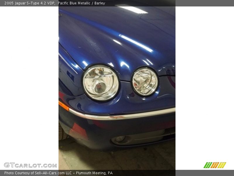Pacific Blue Metallic / Barley 2005 Jaguar S-Type 4.2 VDP